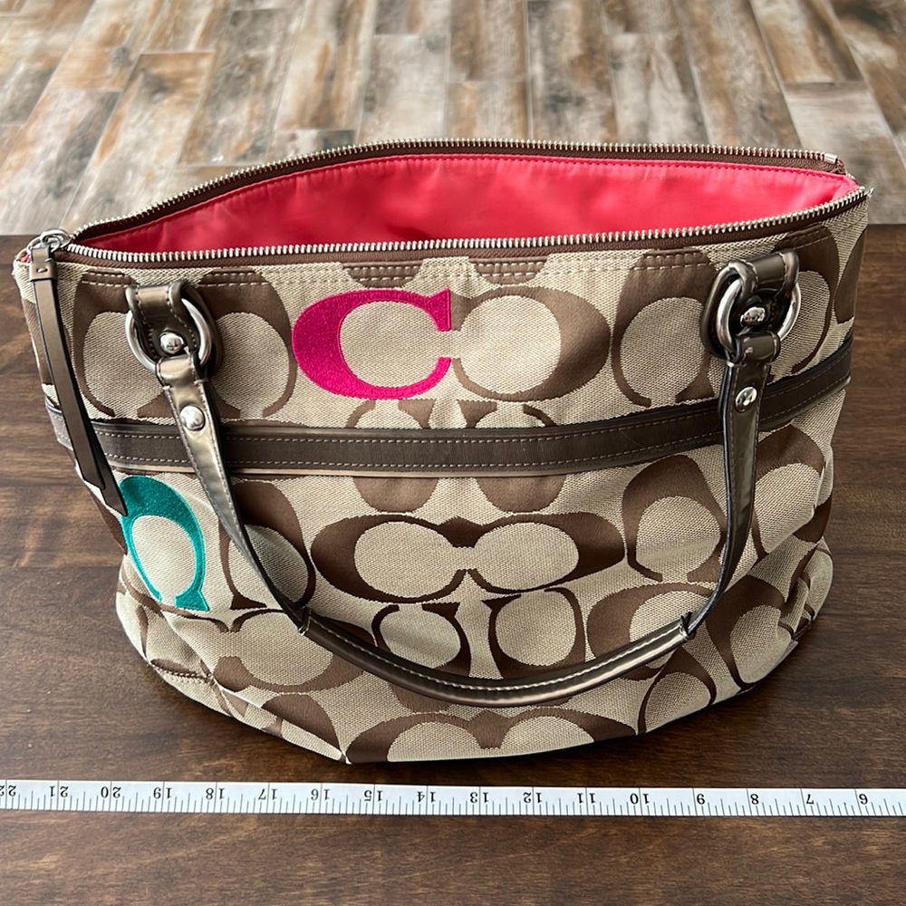 Coach Poppy Signature Tote with duster